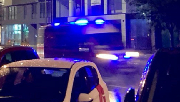 TRAGEDIJA KOD KLADOVA Automobil zgazio pešaka, muškarac poginuo na licu mesta!