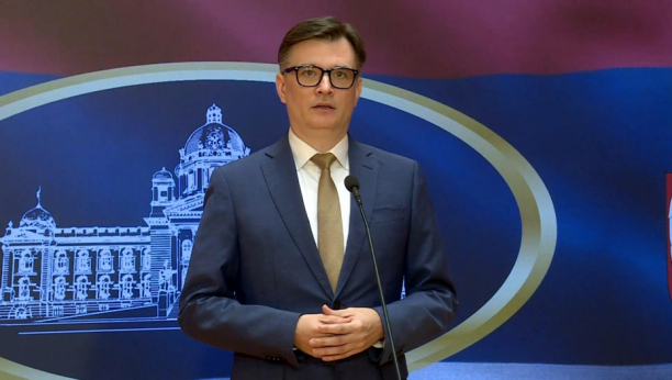 Obraćanje predsednika poslanicke grupe SNS Milenka Jovanova